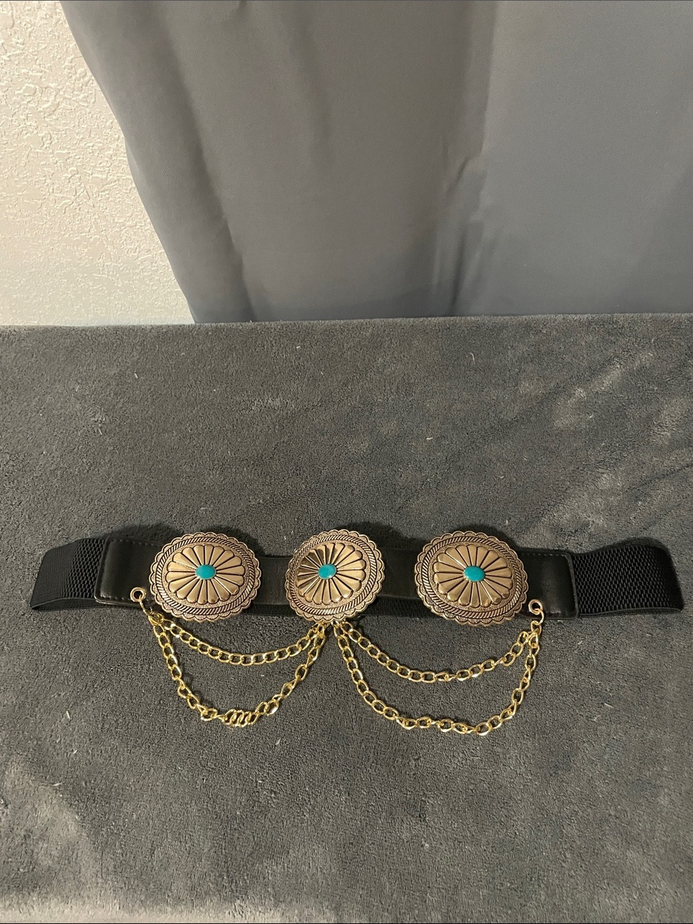 Women’s Gold-Tone Concho Chain Elastic Belt with Turquoise Accents